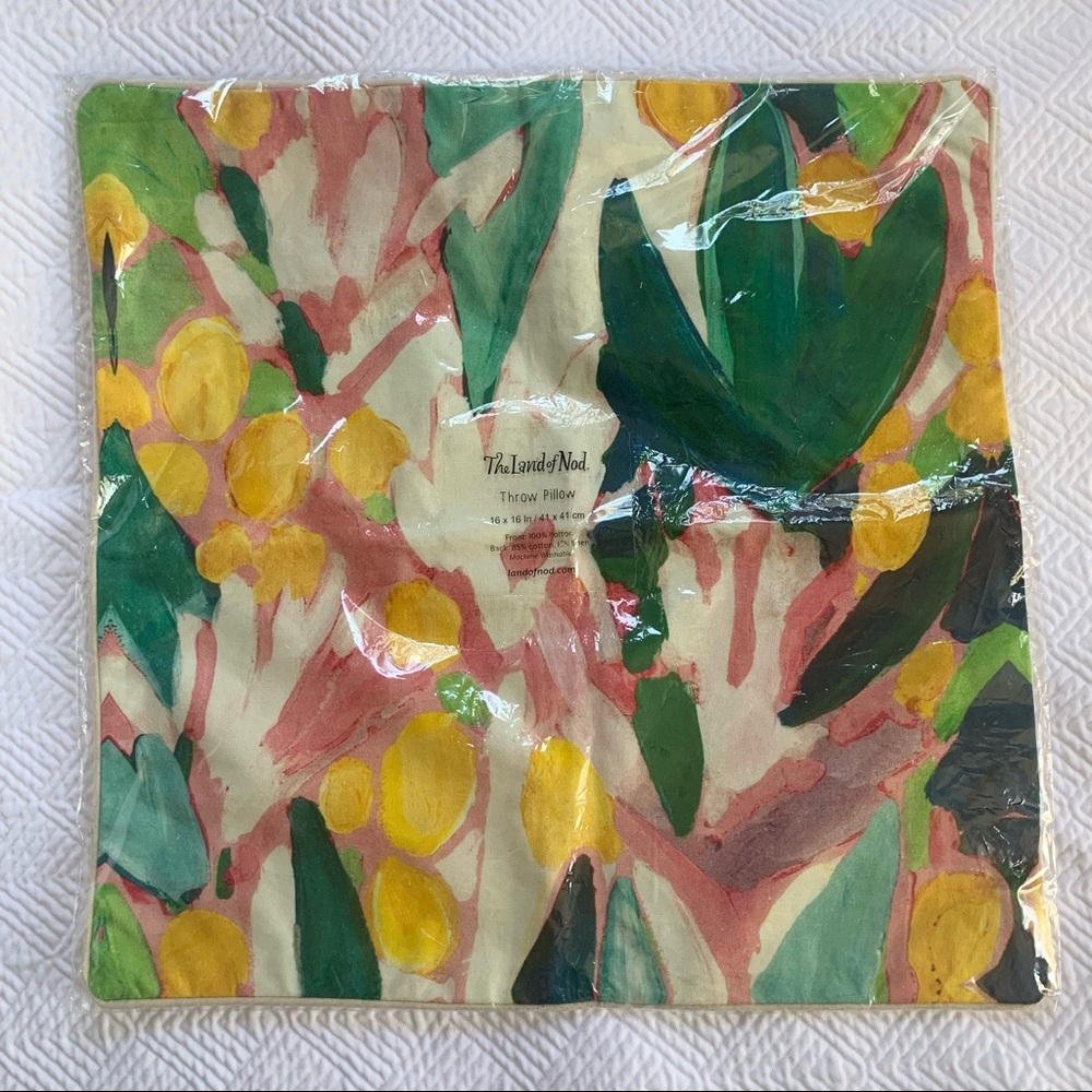 (Pair of 2) LULU DK Crate & Barrel of  'Lulu Flower Print Pillow Cover' - Picture 12 of 15